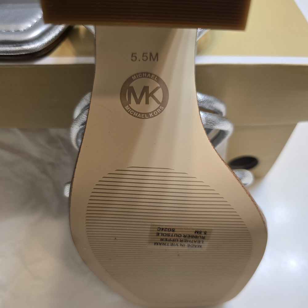 NIB Michael Kors Metallic Silver Strappy Block Heels - Picture 4 of 7